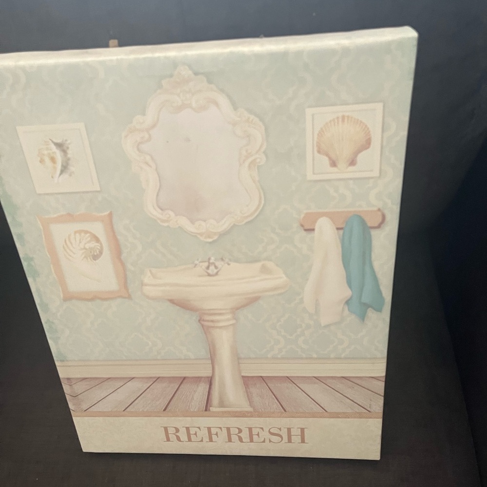Bathroom Wall Art with Seashells and Mirror